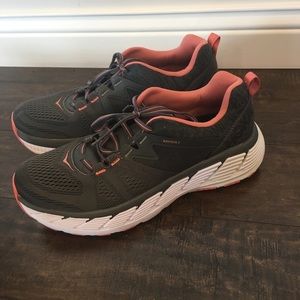 Women's Hoka One Gaviota 2's size 12